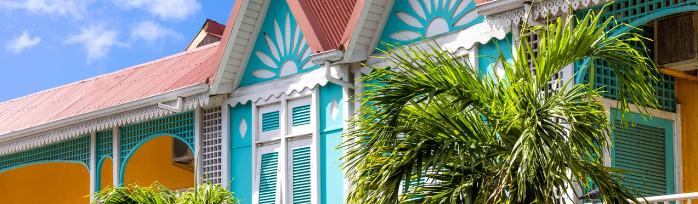 Fiscalité du crowdfunding immobilier dans les DOM-COM : ce qu’il faut savoir